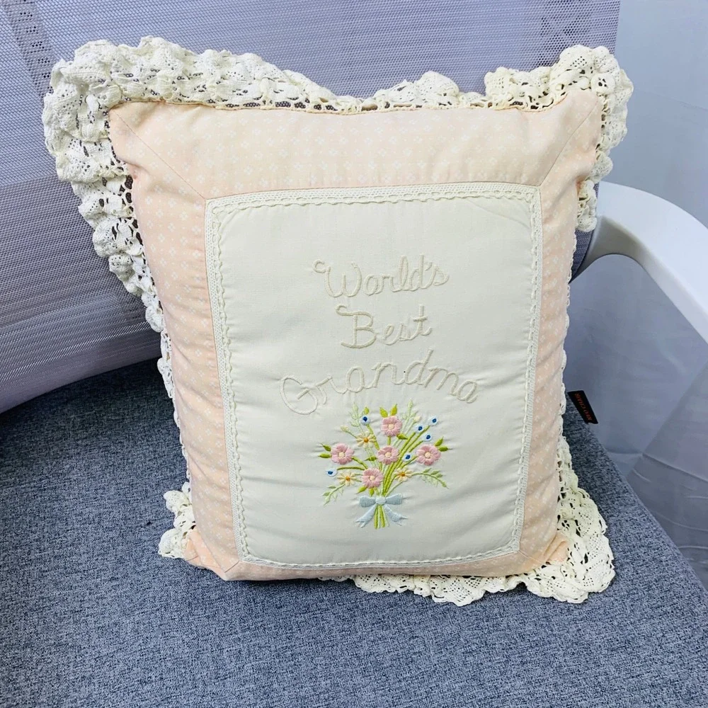 Vintage‎ Grandma Embroidered Throw Pillow Lace Cottagecore Decor 12